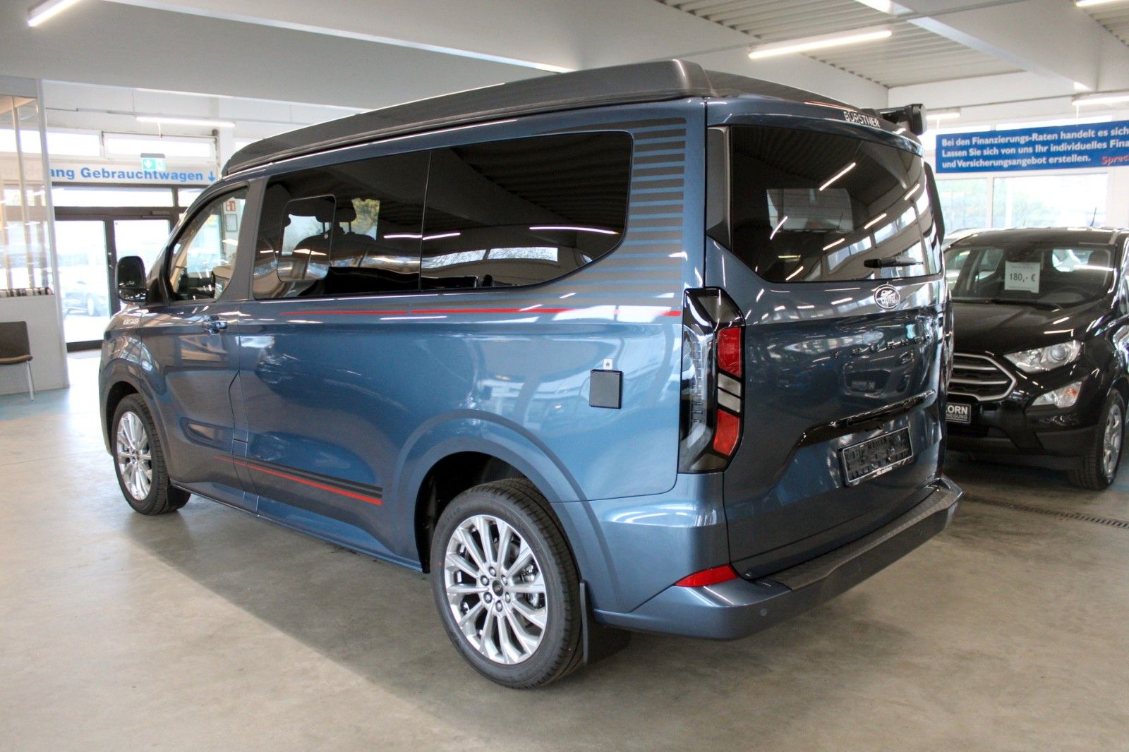 Fahrzeugabbildung Bürstner Ford COPA Attractive L1 Titanium MARKISE