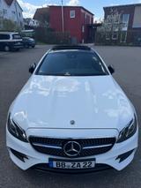 Mercedes-Benz E 350 / Pano /Volldigital /  8. Fach bereift  - Mercedes-Benz E 350 Gebrauchtwagen in Stuttgart